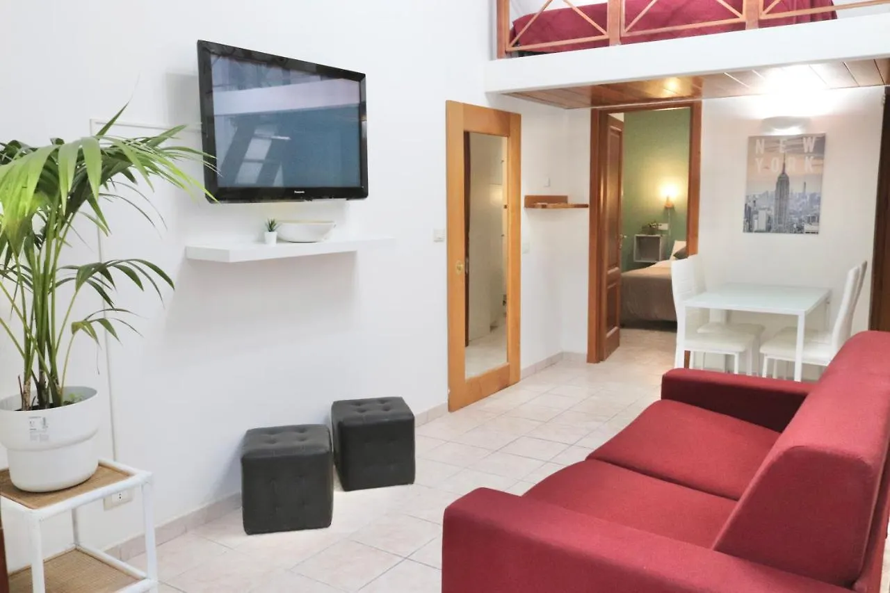 Independent Loft Private Entrance And Courtyard Apartment Rome Italy